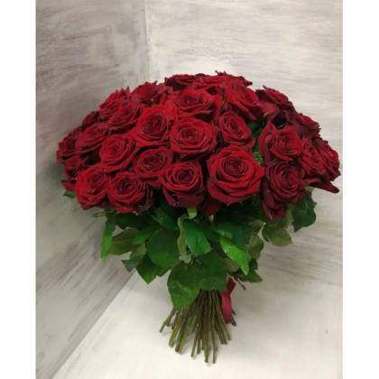 Букет цветов "Розы бордовые"